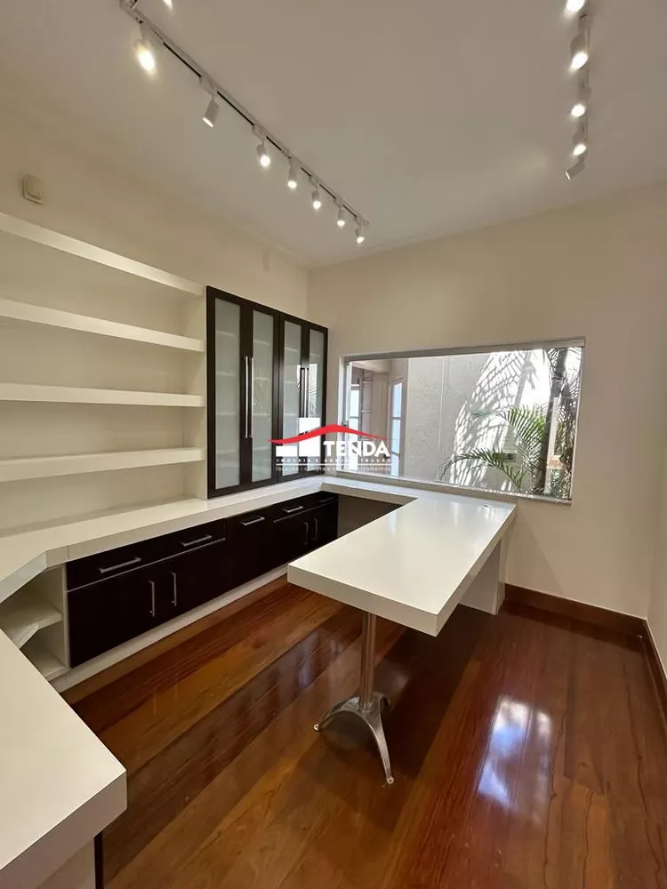 Casa para alugar com 3 quartos, 314m² - Foto 8