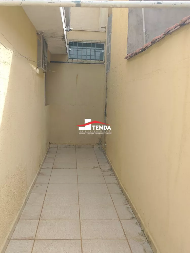 Casa à venda com 2 quartos, 198m² - Foto 3