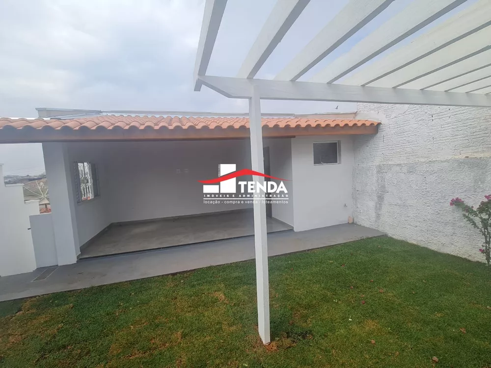 Casa à venda com 2 quartos, 117m² - Foto 1