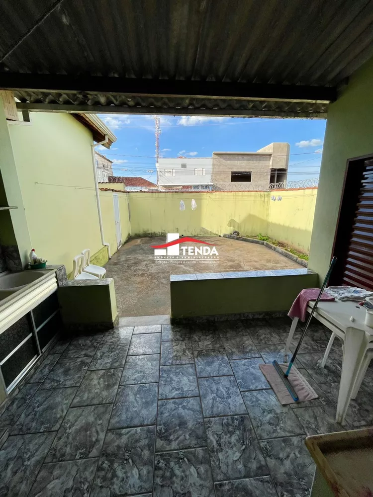 Casa, 5 quartos, 439 m² - Foto 3