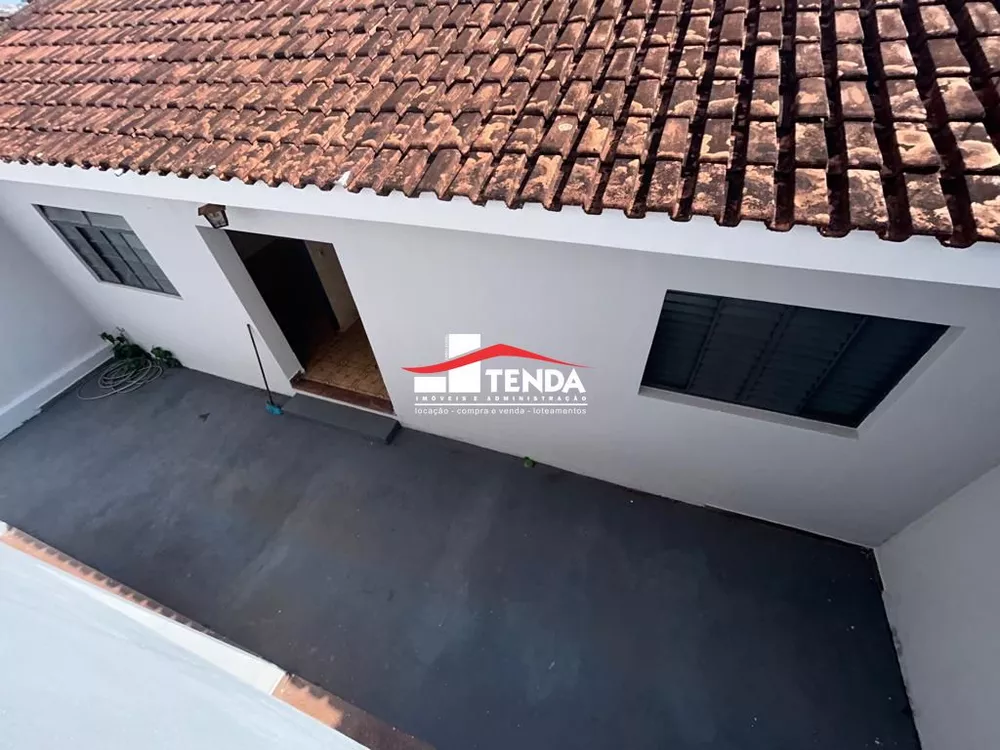 Casa à venda com 3 quartos, 280m² - Foto 1