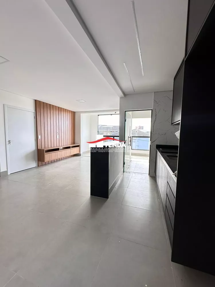 Apartamento à venda com 3 quartos, 110m² - Foto 2