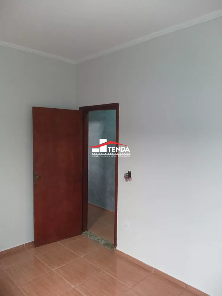 Casa à venda com 2 quartos, 70m² - Foto 6