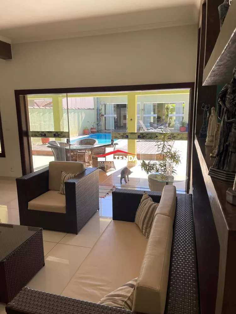 Casa para alugar com 4 quartos, 391m² - Foto 8