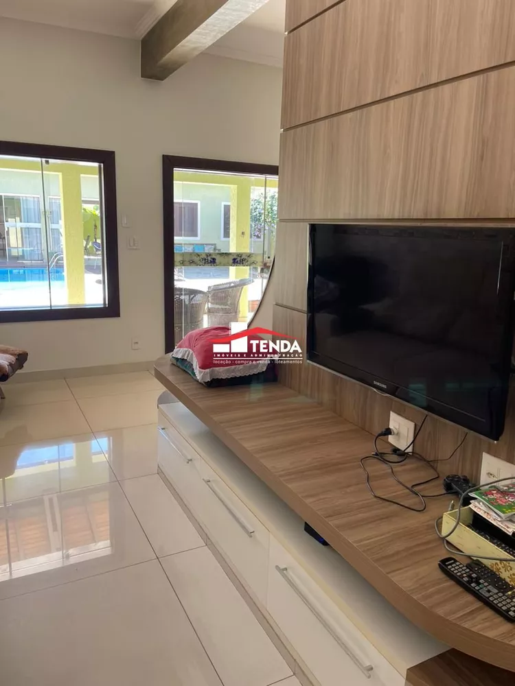 Casa para alugar com 4 quartos, 391m² - Foto 9