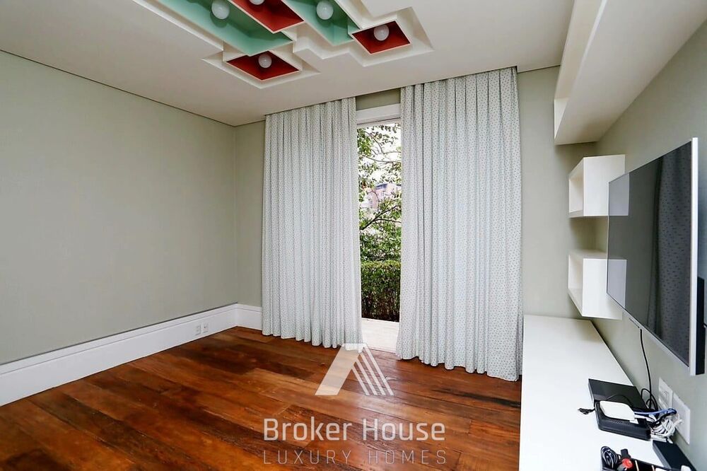 Casa, 5 quartos, 1057 m² - Foto 27