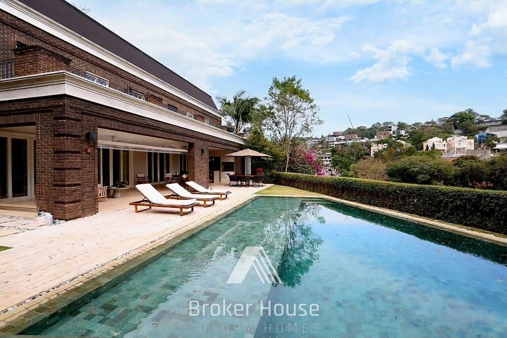 Casa, 5 quartos, 1057 m² - Foto 1