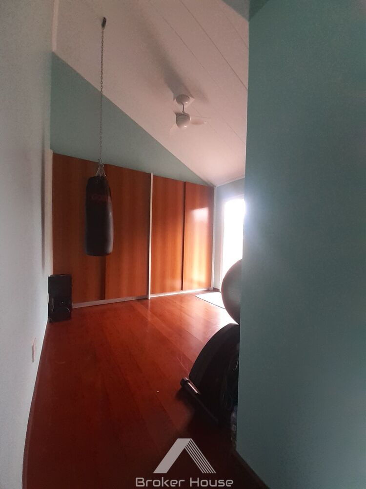 Casa, 3 quartos, 260 m² - Foto 1