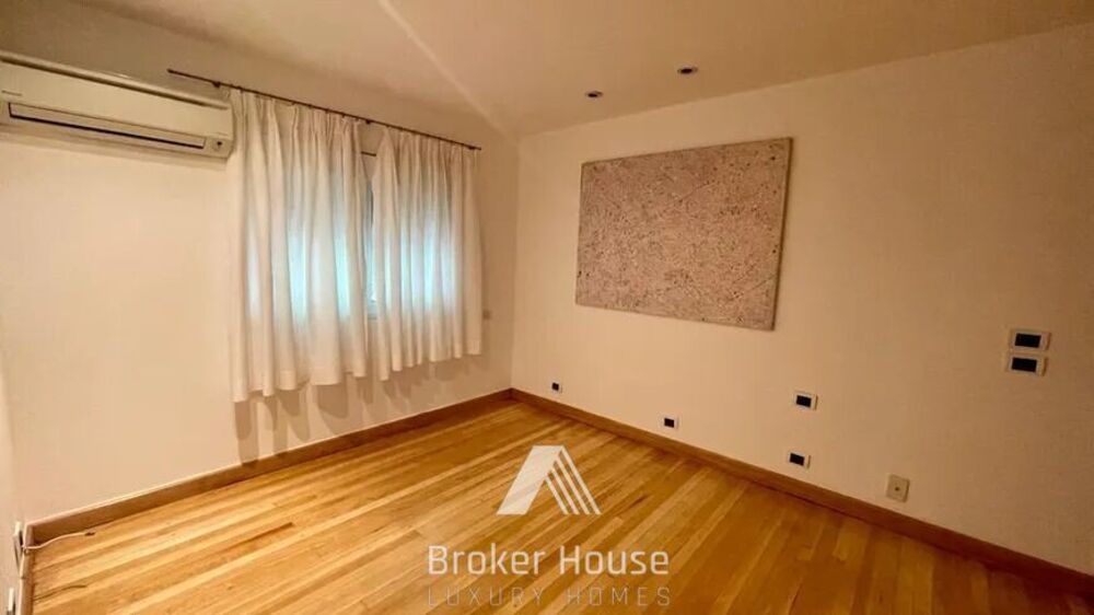 Apartamento, 3 quartos, 210 m² - Foto 1
