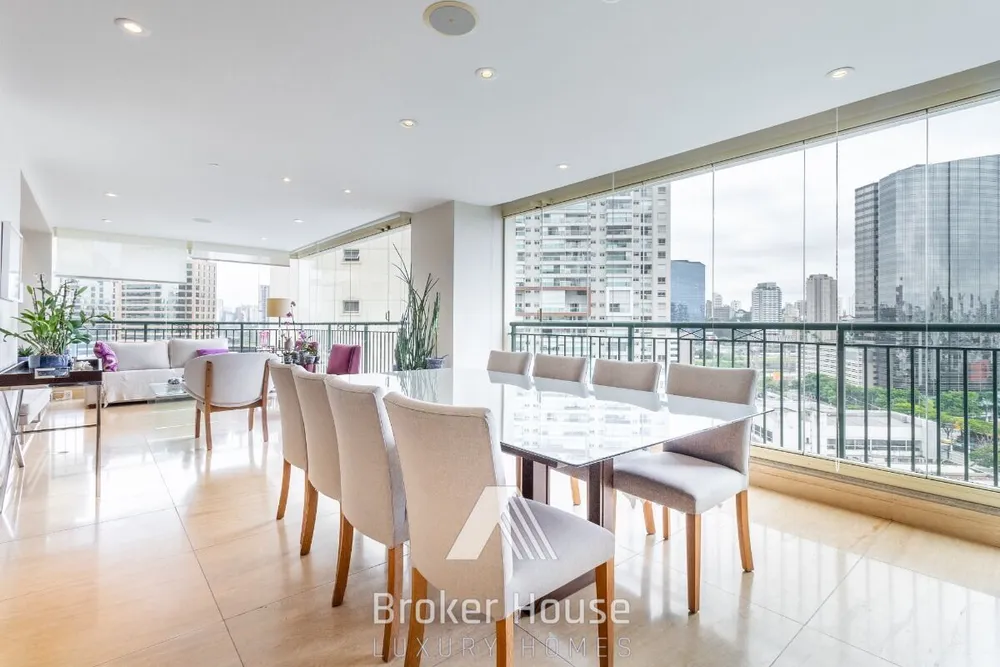 Apartamento, 3 quartos, 205 m² - Foto 1