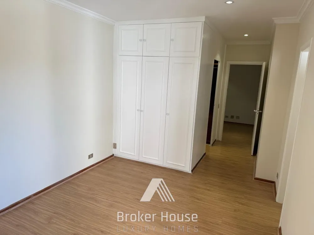 Apartamento, 3 quartos, 216 m² - Foto 4