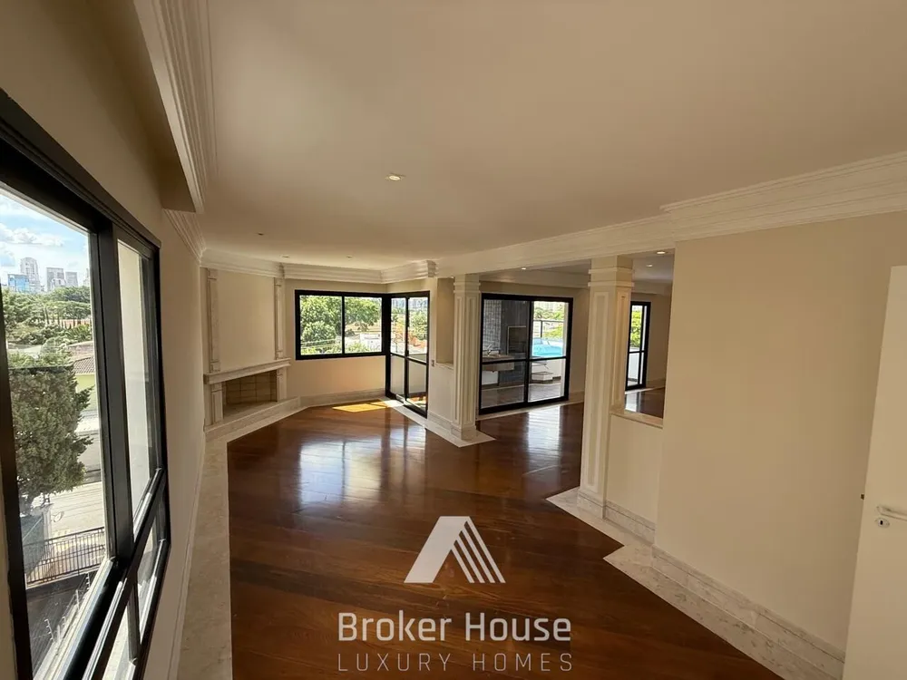 Apartamento, 3 quartos, 216 m² - Foto 1