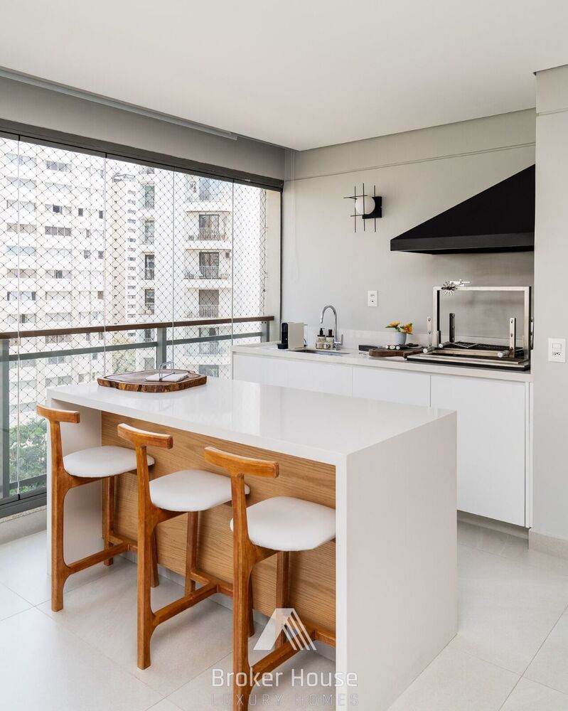 Apartamento, 3 quartos, 158 m² - Foto 1
