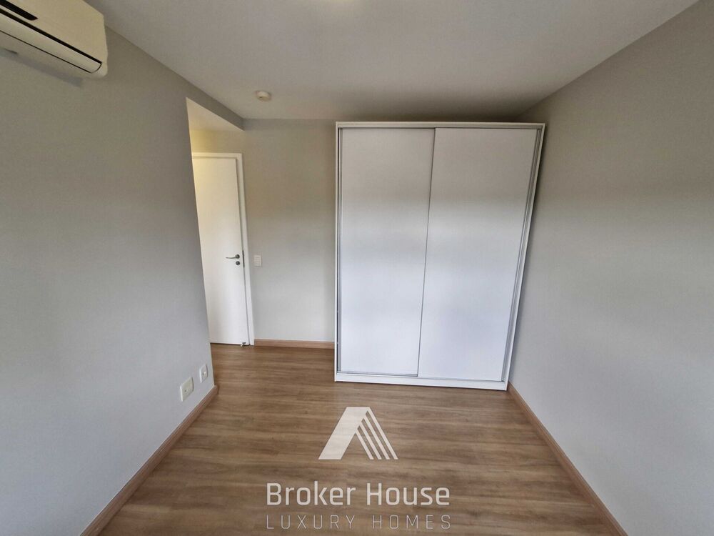 Apartamento para alugar com 3 quartos, 185m² - Foto 7
