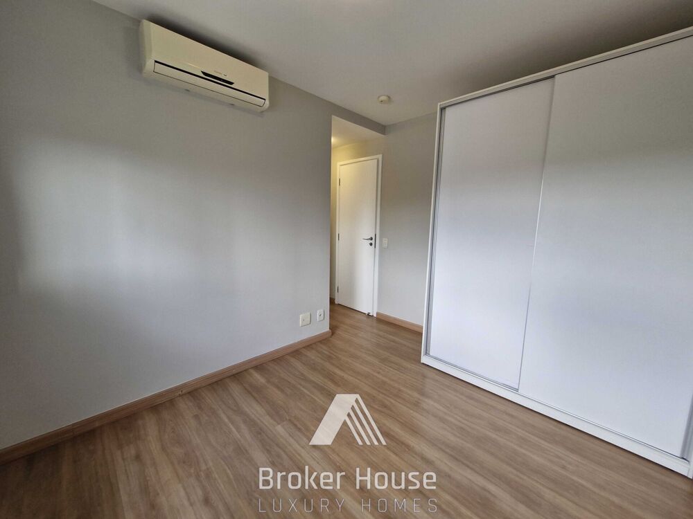 Apartamento para alugar com 3 quartos, 185m² - Foto 6