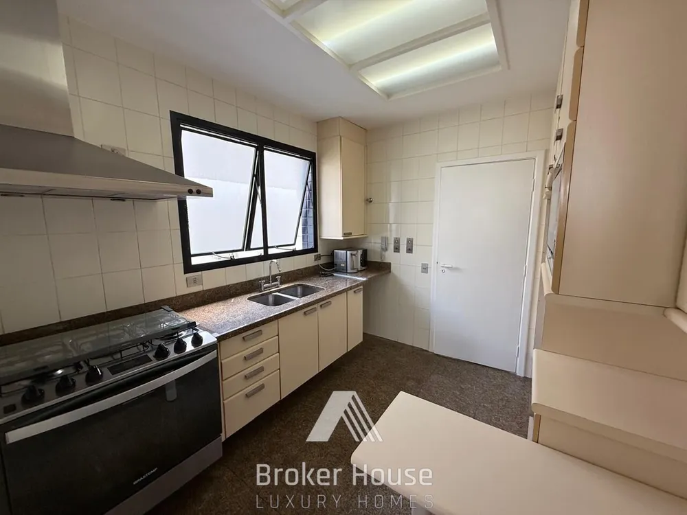 Apartamento, 3 quartos, 216 m² - Foto 4