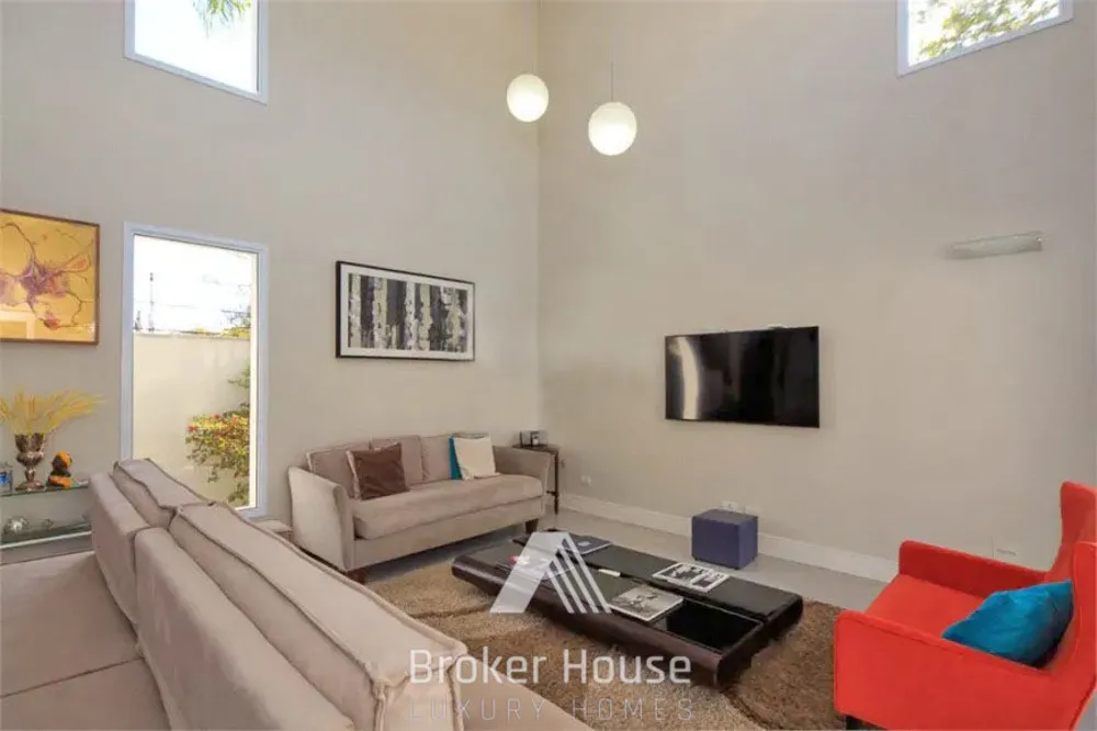 Casa, 4 quartos, 320 m² - Foto 1