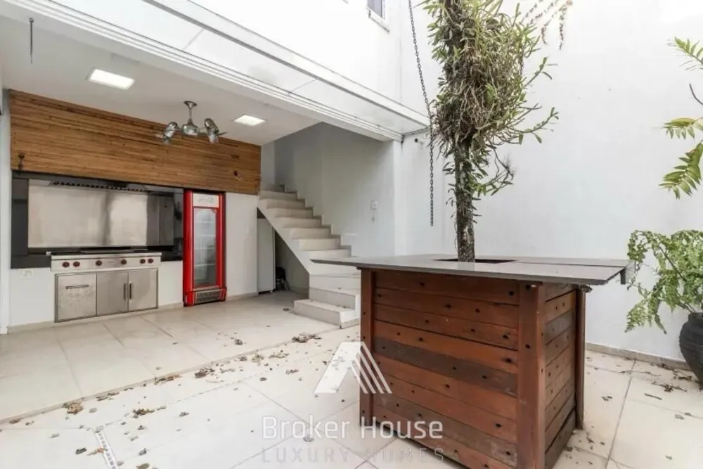 Casa, 3 quartos, 300 m² - Foto 2