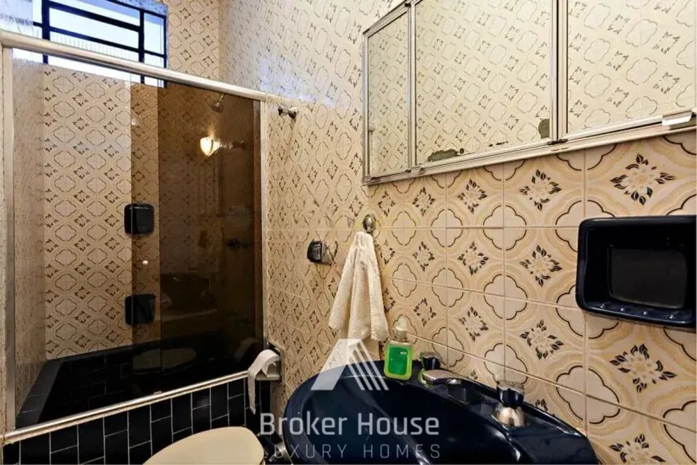 Casa, 3 quartos, 269 m² - Foto 1