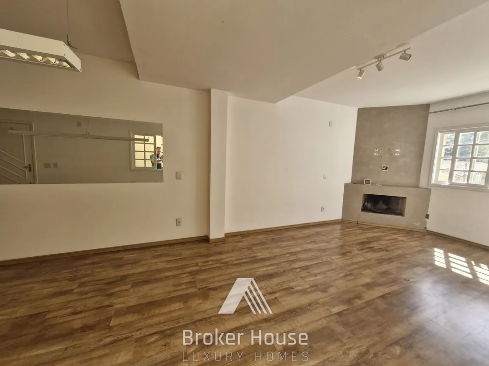 Casa, 3 quartos, 181 m² - Foto 1