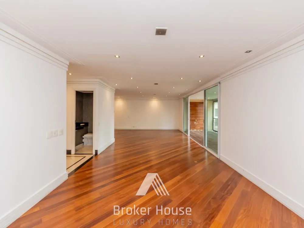 Apartamento, 3 quartos, 218 m² - Foto 2