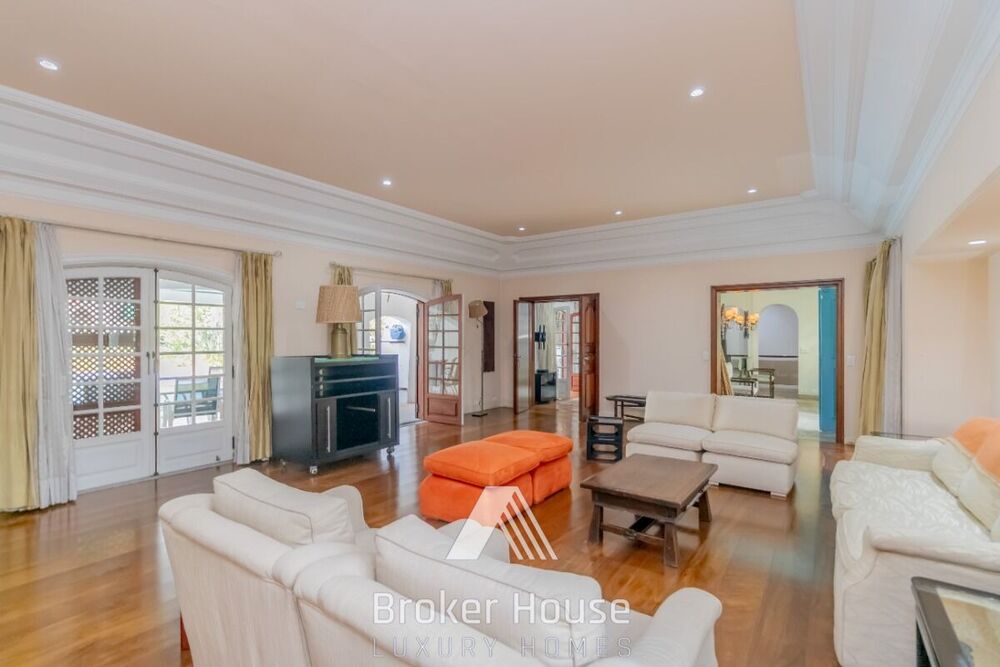 Casa, 4 quartos, 620 m² - Foto 1