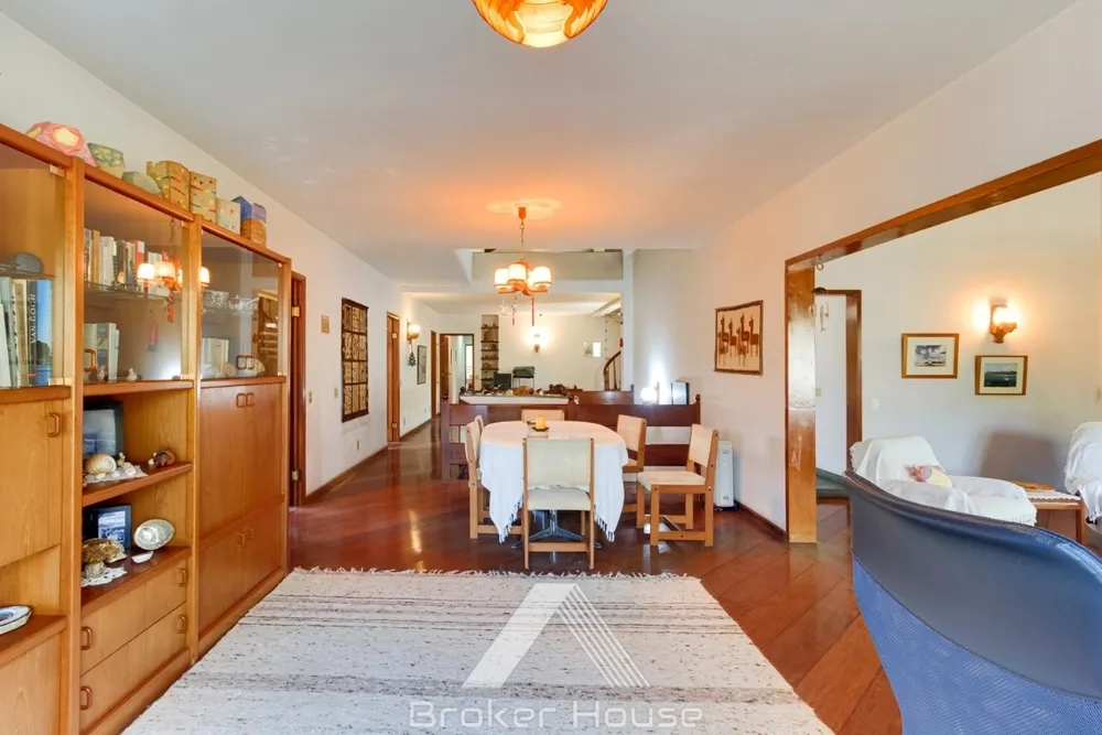 Casa, 3 quartos, 392 m² - Foto 1