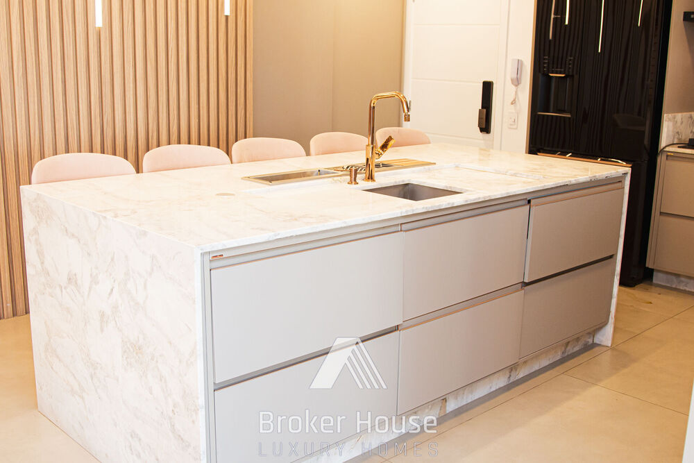Cobertura à venda com 3 quartos, 350m² - Foto 6