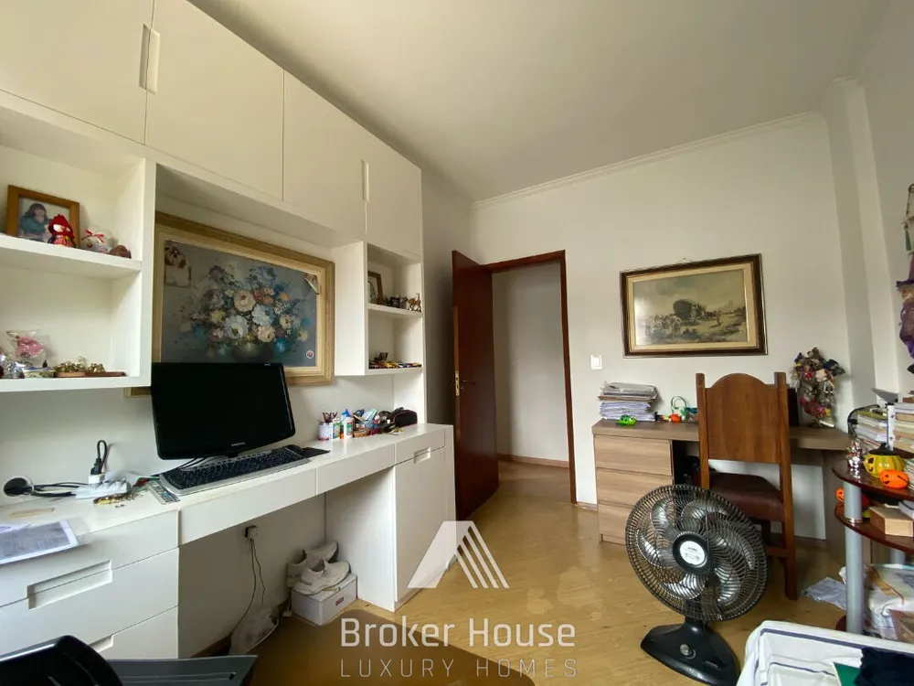 Casa, 4 quartos, 279 m² - Foto 2
