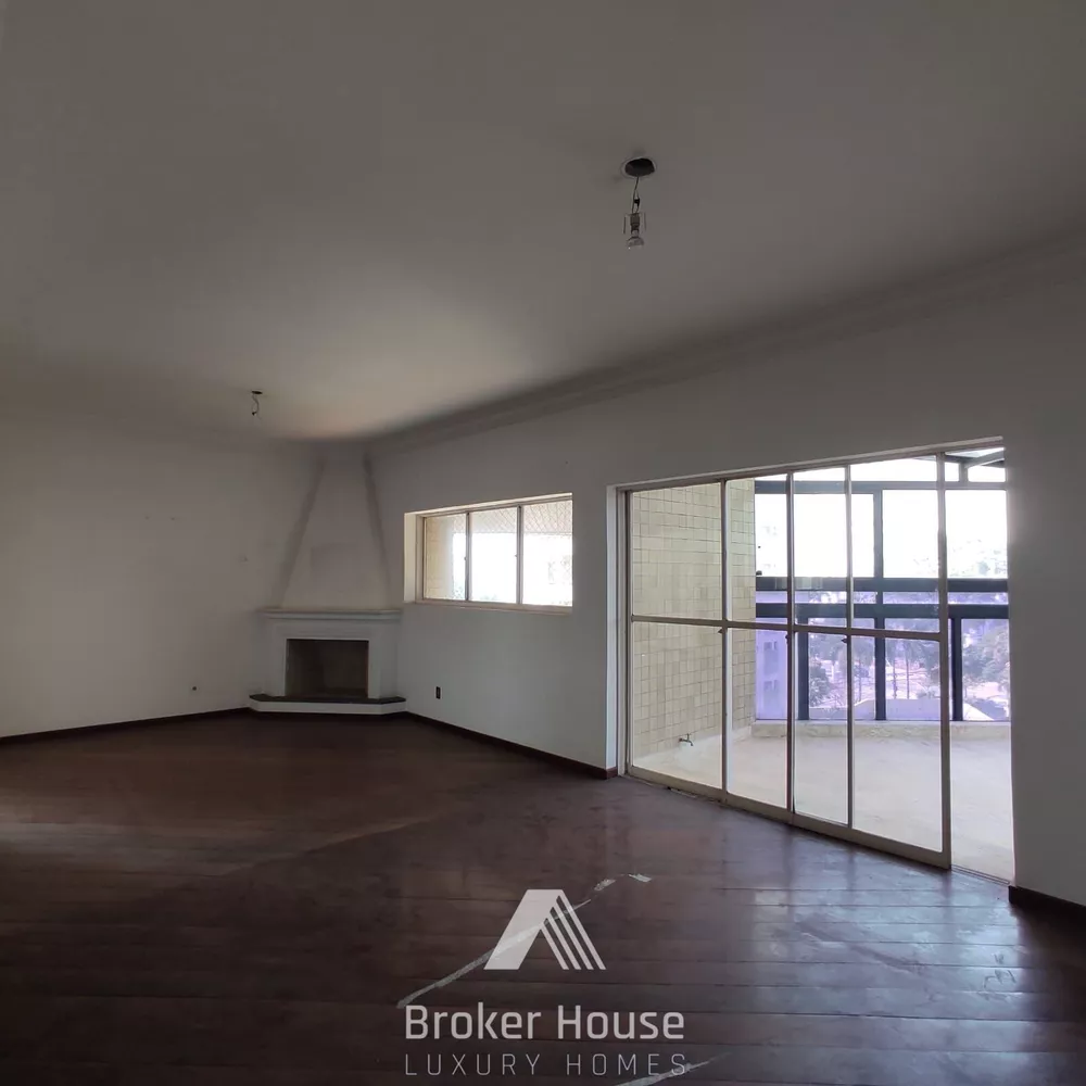 Apartamento à venda com 4 quartos, 271m² - Foto 1