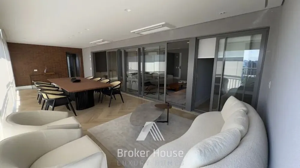 Apartamento, 3 quartos, 244 m² - Foto 2
