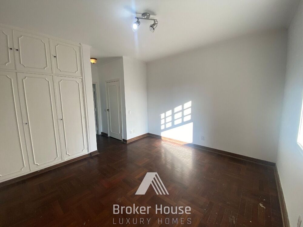 Casa, 4 quartos, 446 m² - Foto 1
