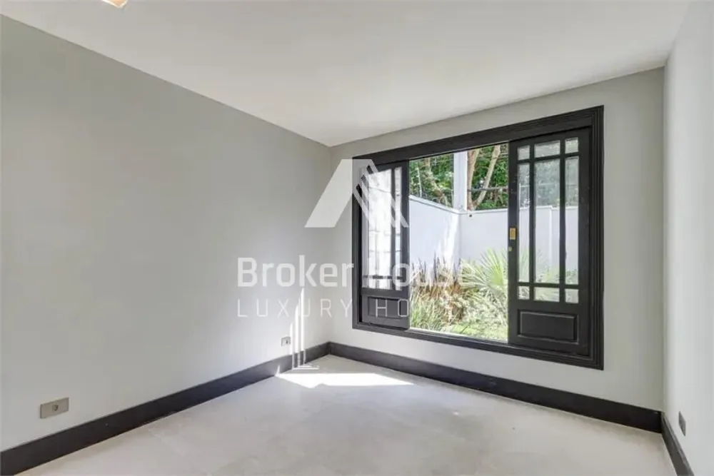 Casa, 5 quartos, 330 m² - Foto 2