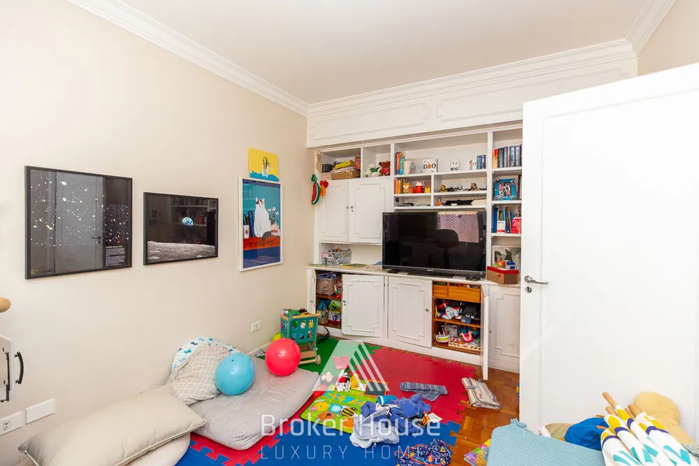 Apartamento, 3 quartos, 330 m² - Foto 2