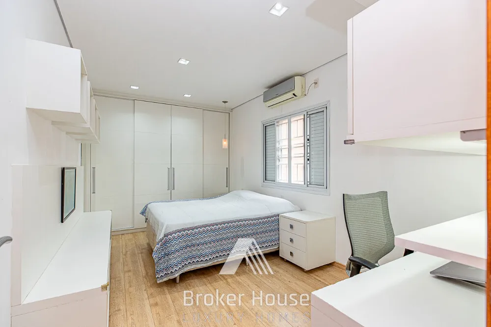 Casa, 4 quartos, 380 m² - Foto 2