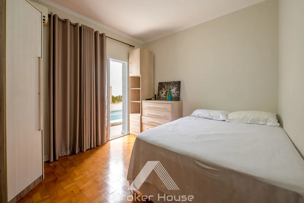 Casa, 5 quartos, 340 m² - Foto 4