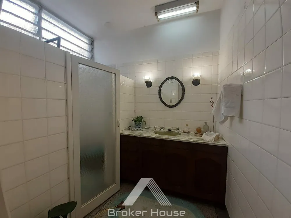 Casa, 4 quartos, 300 m² - Foto 1