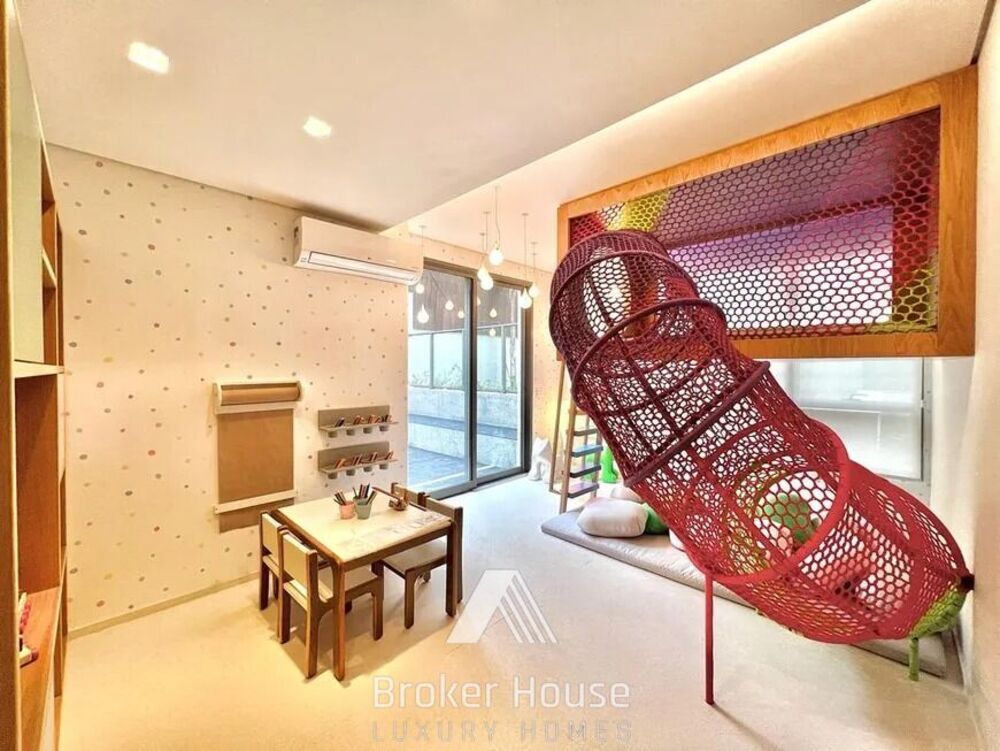 Apartamento, 4 quartos, 246 m² - Foto 1