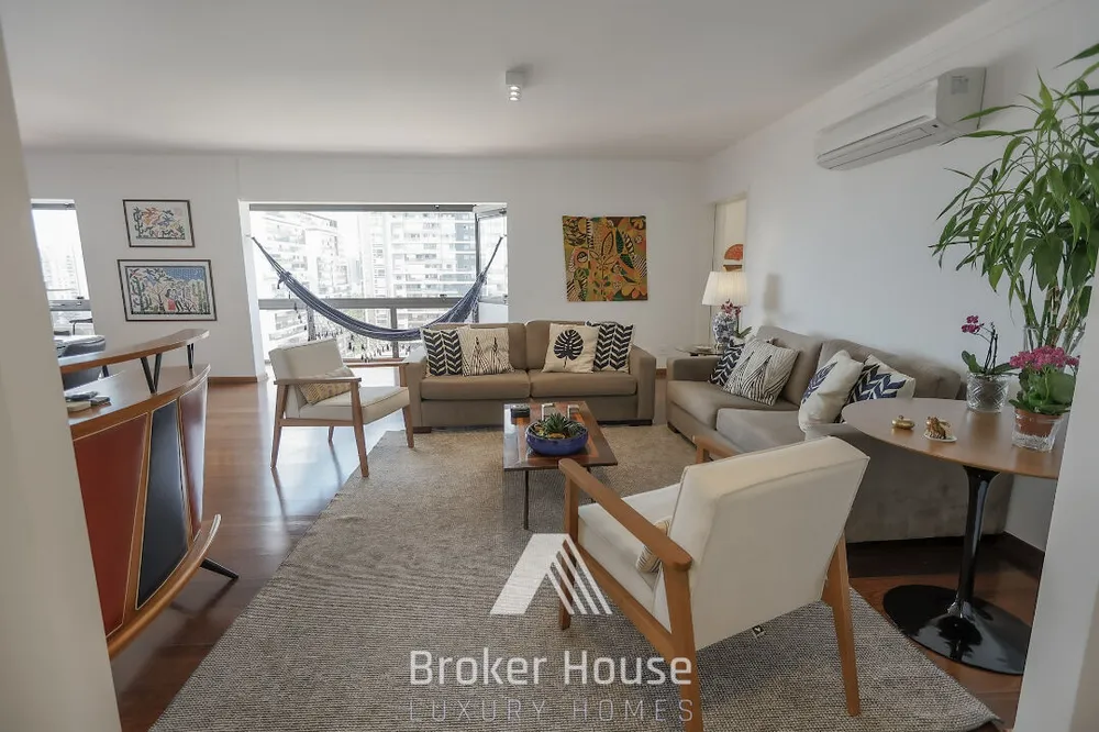 Apartamento, 3 quartos, 227 m² - Foto 1
