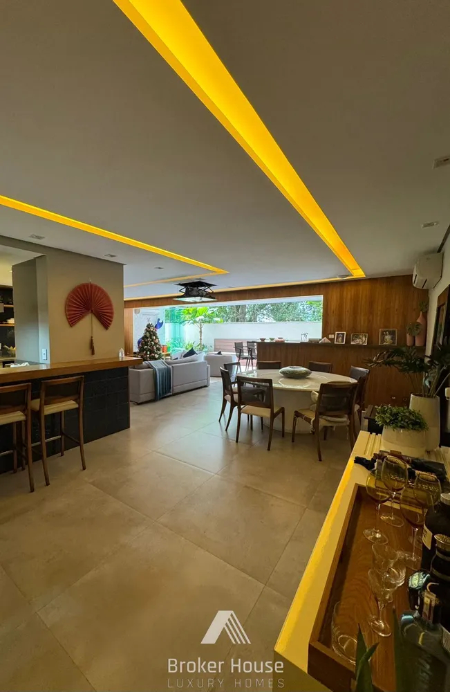 Apartamento, 3 quartos, 213 m² - Foto 3