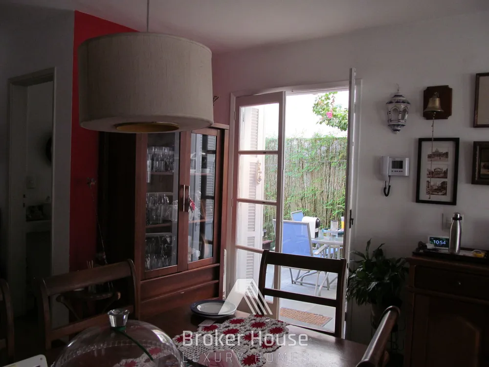 Casa, 3 quartos, 177 m² - Foto 1