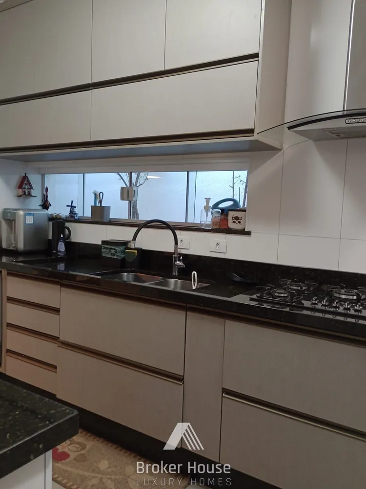 Casa, 3 quartos, 220 m² - Foto 1