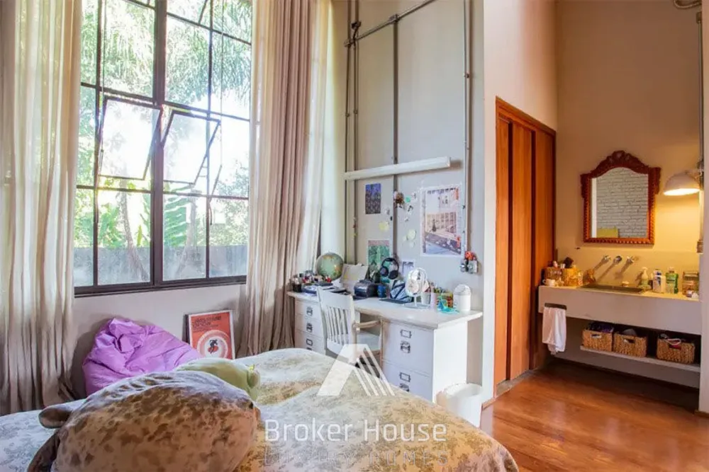 Casa, 4 quartos, 600 m² - Foto 1