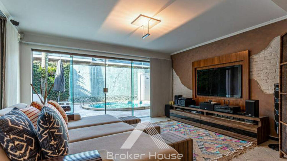 Casa, 3 quartos, 250 m² - Foto 4