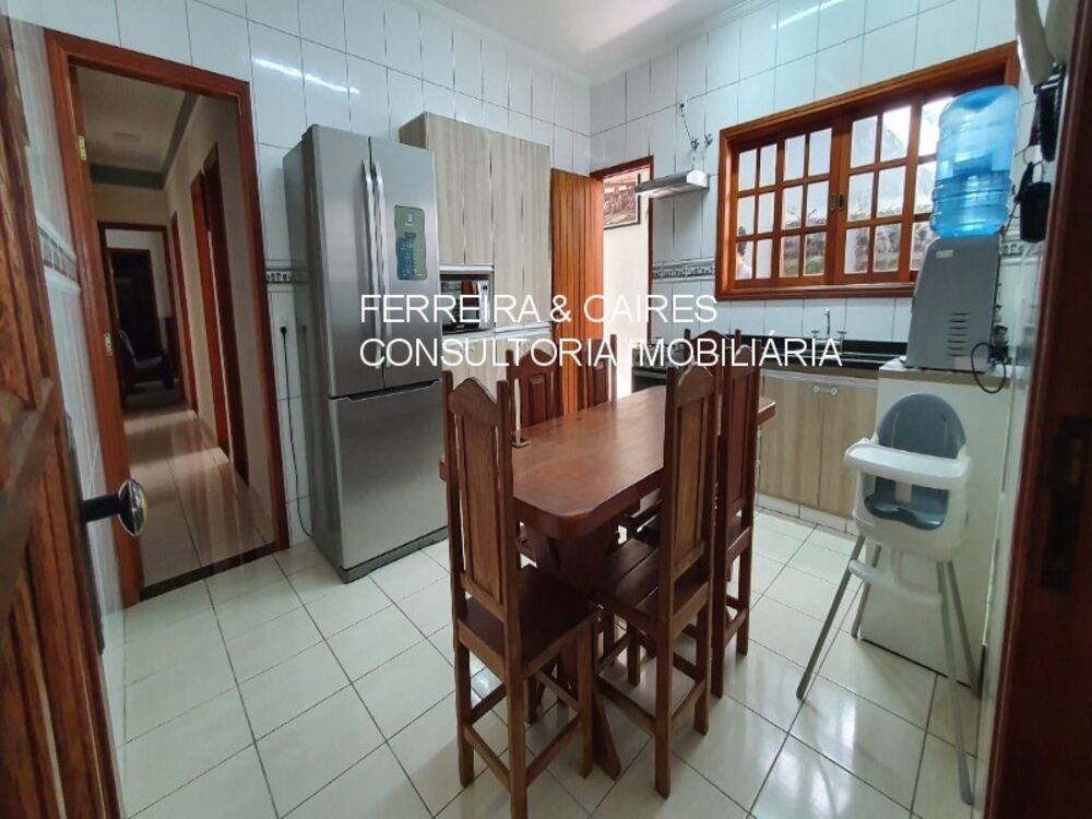 Casa à venda com 3 quartos - Foto 4