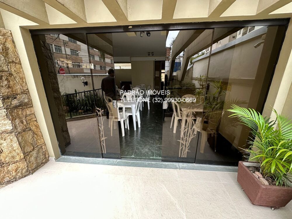Apartamento à venda com 3 quartos, 130m² - Foto 1