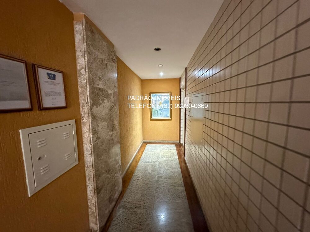 Apartamento à venda com 3 quartos, 130m² - Foto 2