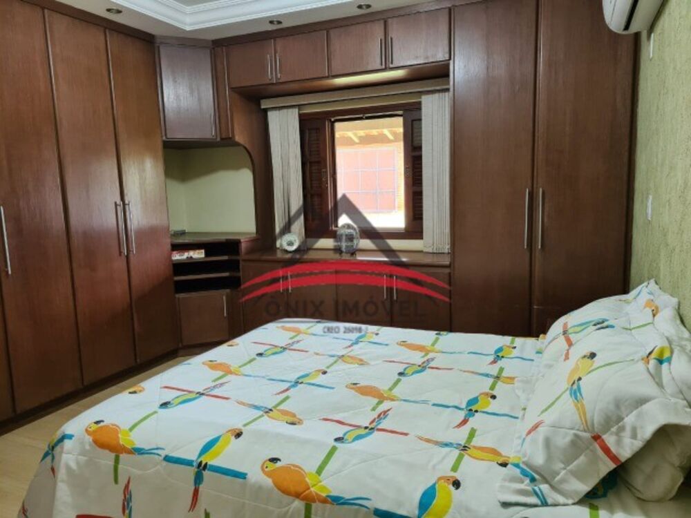 Chácara, 4 quartos, 1950 m² - Foto 1