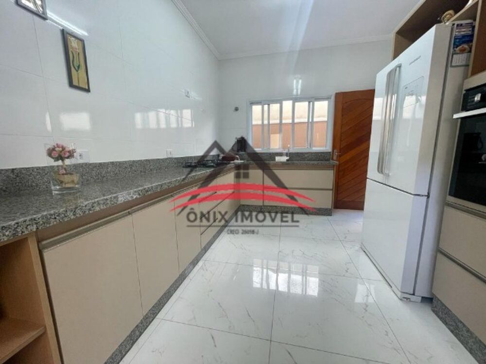 Casa à venda com 4 quartos, 300m² - Foto 9