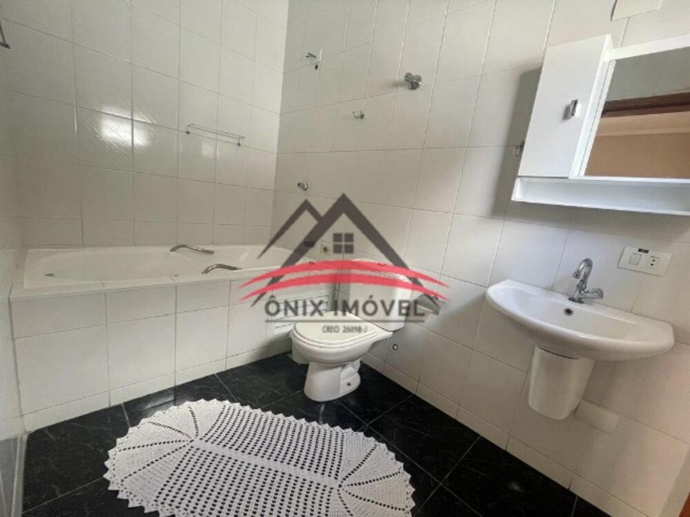 Casa à venda com 4 quartos, 300m² - Foto 7